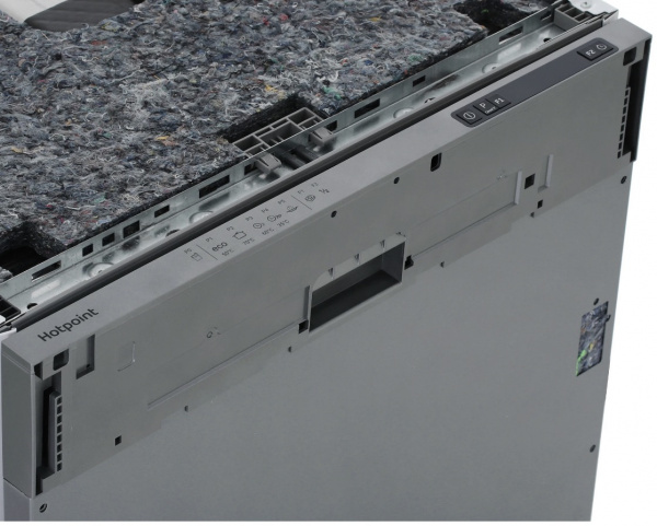 Встраиваемая посудомоечная машина Hotpoint HI 4C39